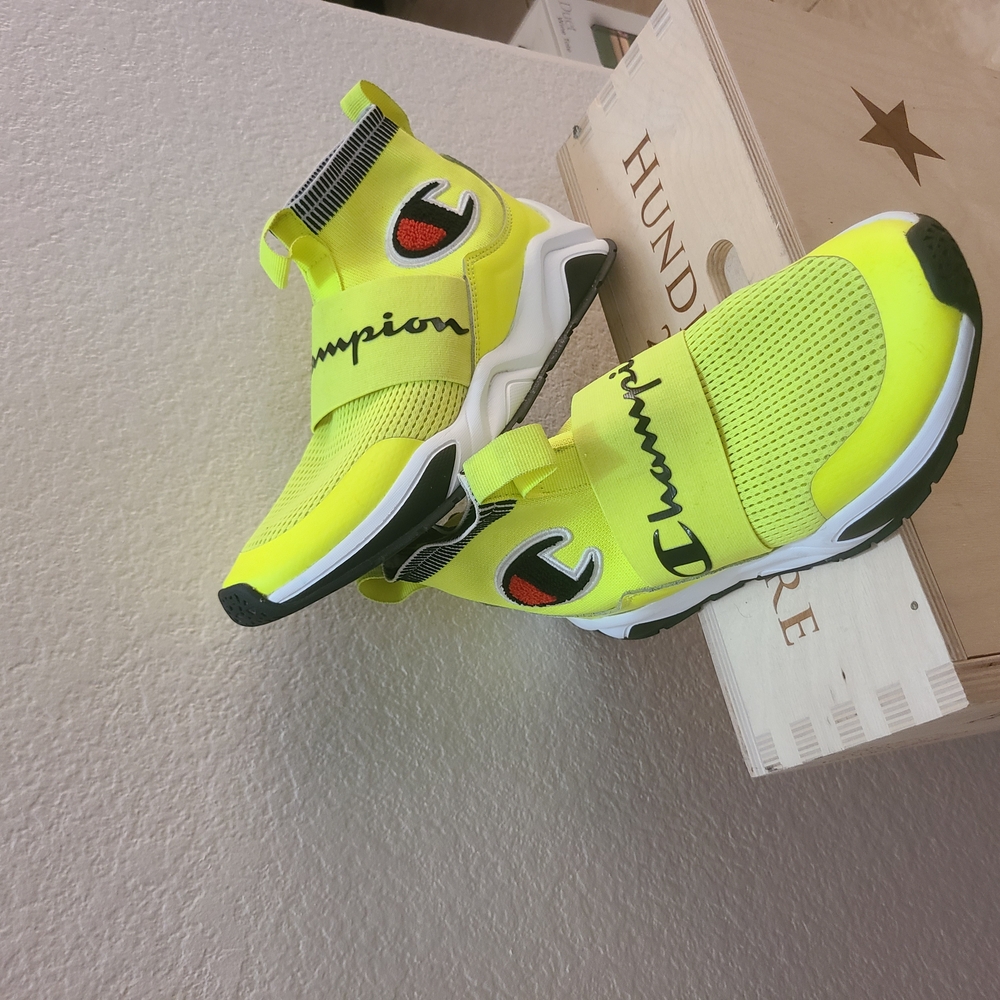 Champion Yellow and Black Sneakers Modern Athletic Design